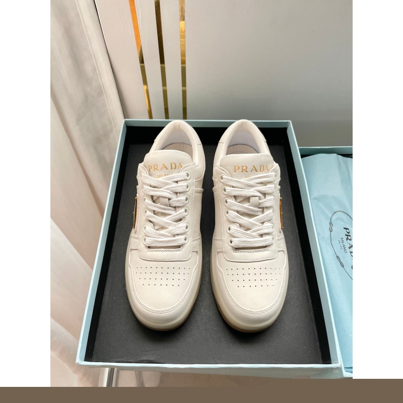 Pra*a casual shoes